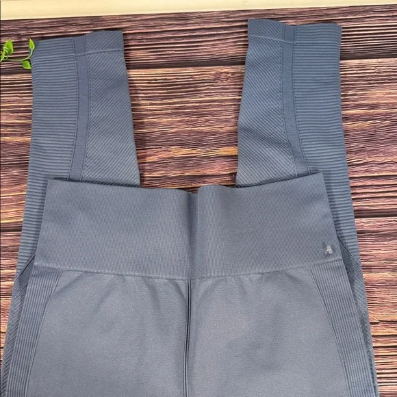Women's Blue Gray 7/8 Leggings seamless, high-rise waistband, four-way stretch - Picture 9 of 11